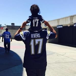 Meet your Posher, Bronce